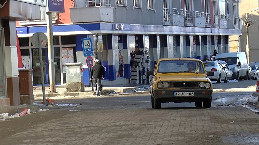 Bir kilometre hız farkı nedeniyle kesilen cezayı iptal ettirdi