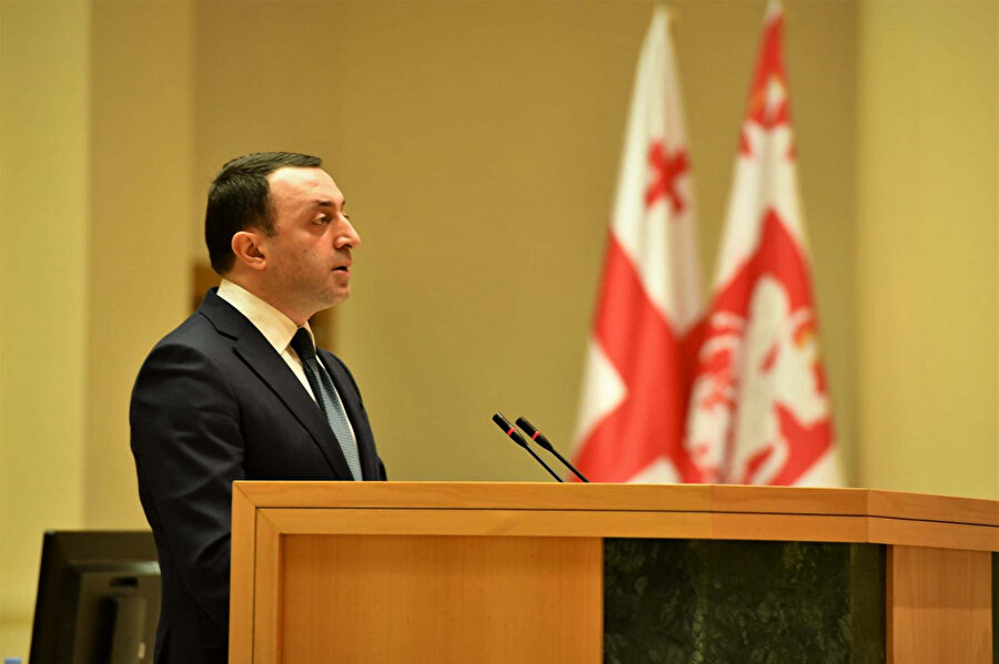 Gürcistan'da Başbakan Garibaşvili'nin kabinesi dün güvenoyu almıştı