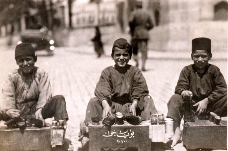 Cemil zamanı durdurabiliyordu. Bu konuda da çok ciddiydi.