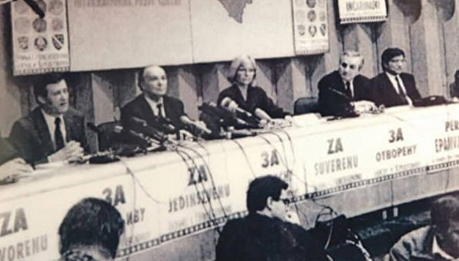  29 Şubat-1 Mart 1992'de yapılan referandumda kullanılan oyların yüzde 99,44'ü bağımsızlık için "evet" yönünde oldu.