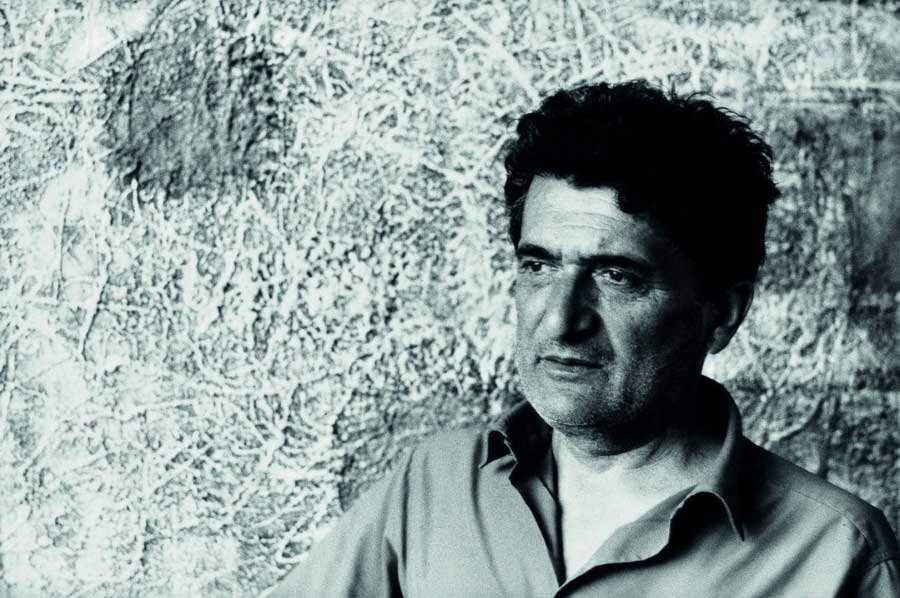 Bedri Rahmi Eyüboğlu Türk ressam, yazar ve şairdir. 