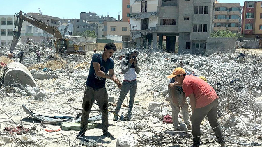 UCM, 16 Ocak 2015’te İsrail tarafından işlenen savaş suçlarıyla ilgili ön inceleme açılması kararı aldığını bildirmişti.