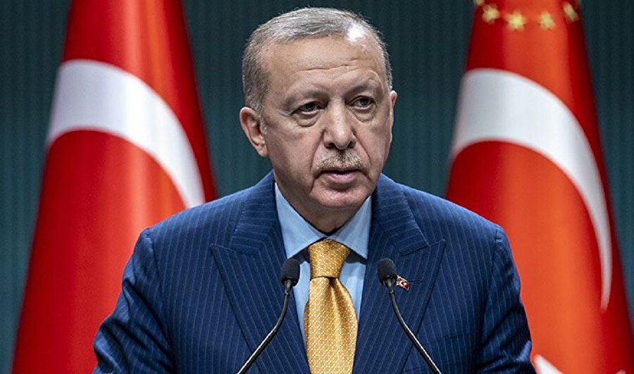 Erdoğan kongrede Türkiye'nin nerede yer alacağına dair bazı ipuçları verebilir. Gelişmeleri giderek artan bir ilgiyle izliyor olacağım. Fakat nihai gözlemim şu yönde: Erdoğan hangi yöne giderse gitsin Türkiye güçlü bir konumunu muhafaza edecek.