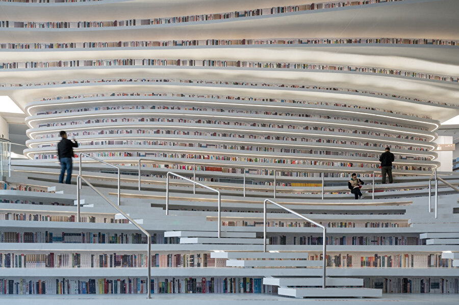 Kütüphane, Tianjin halkı tarafından kentsel bir yaşam alanı işlevi görüyor.