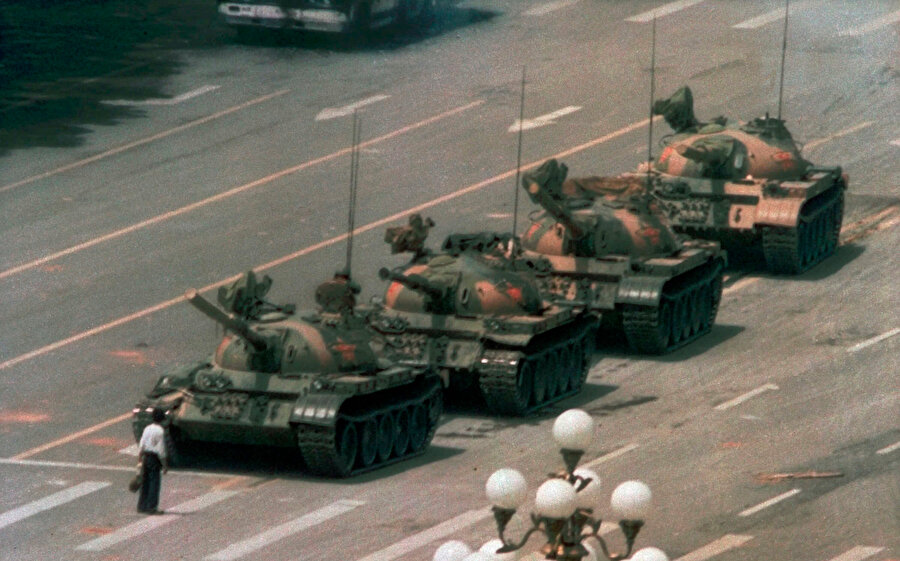 Tiananmen Meydanı'ndaki olayların ardından başlayan silah satış ambargosu halen devam ediyor.