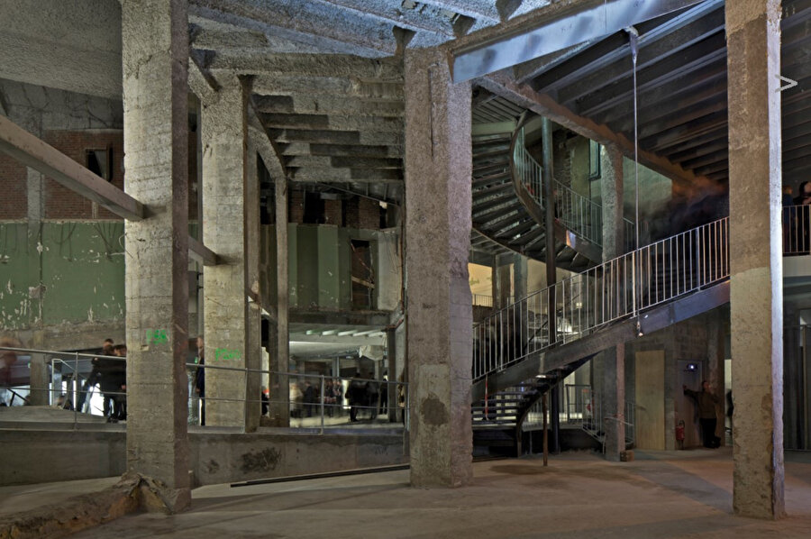 Palais De tokio Müzesi, Paris, Fransa, 2012 – 2014.