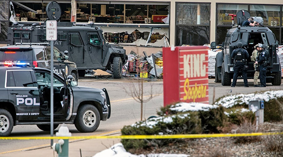 ABD'de silahlı saldırı: Biri polis 10 kişi hayatını kaybetti, Boulder, Colorado