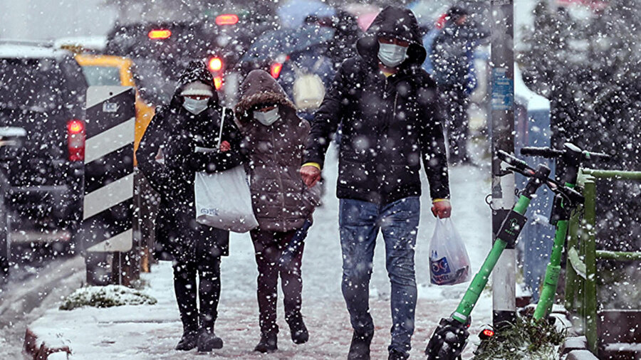 Kar yağışı İstanbul ve birçok ili etkisi altına aldı