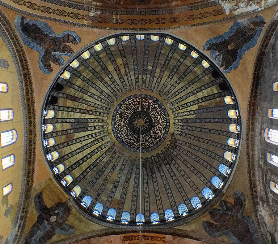 İstanbul’un binbir çeşit kubbesi…