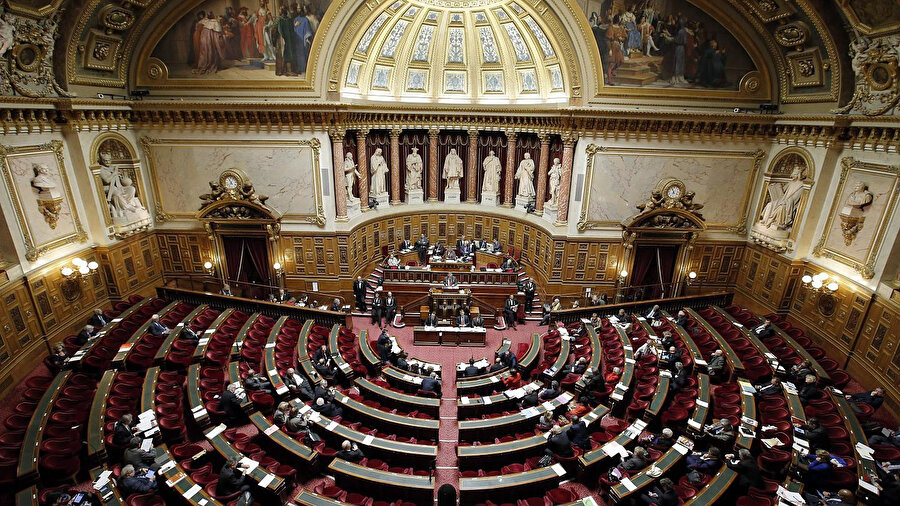 Ulusal Meclis'te 16 Şubat'ta kabul edilen tasarı, Senato'da görüşülmeye devam ediliyor. 