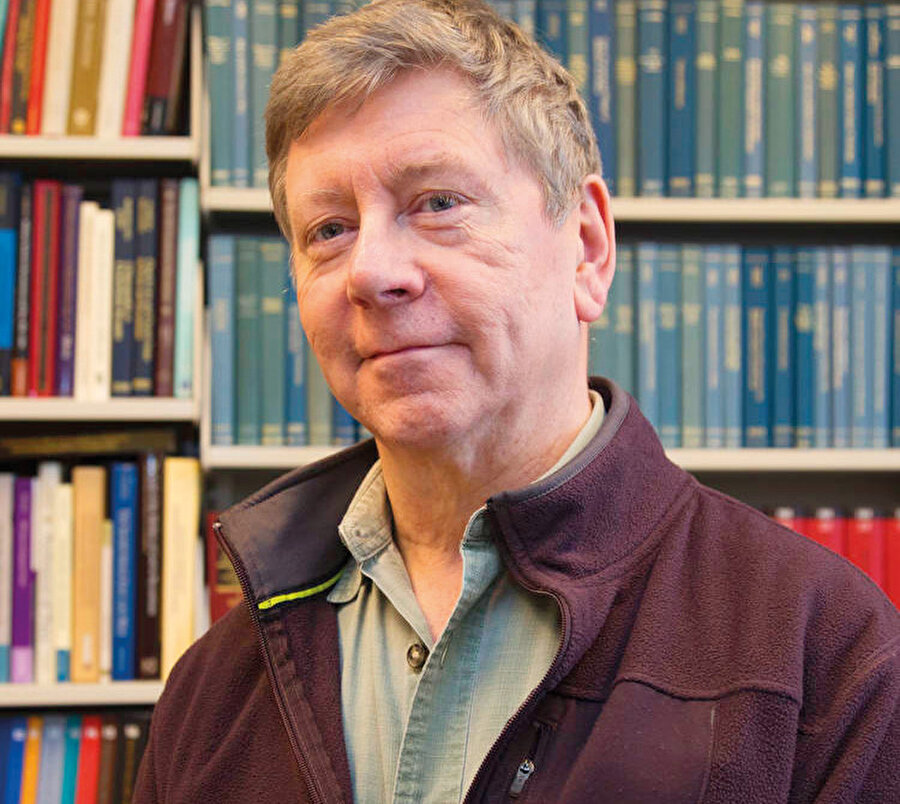Birliğin genel başkanlığını Prof. Dr. John Haldon yapıyor.