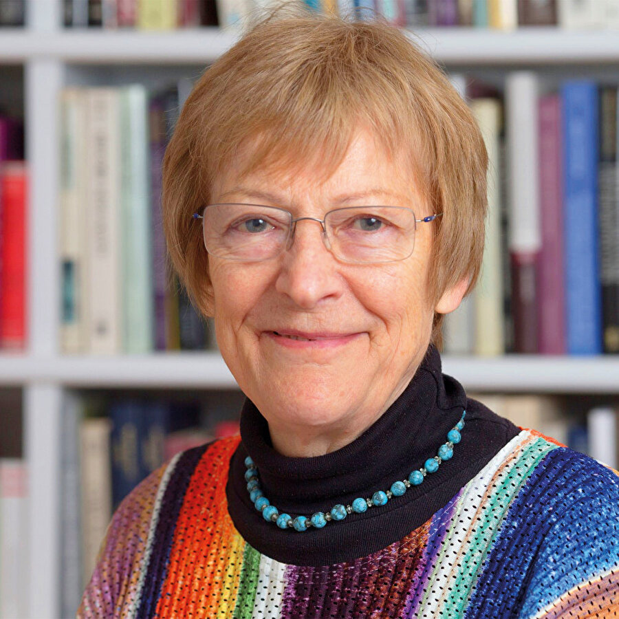 Bizans yapısına dönüşümü planlanıyor. Yine birliğin önde gelen isimlerinden Prof. Dr. Judith Herrin, Zeyrek Camii’nin bir kısmının müzeye dönüştürülmesi gerektiğini söylüyor.