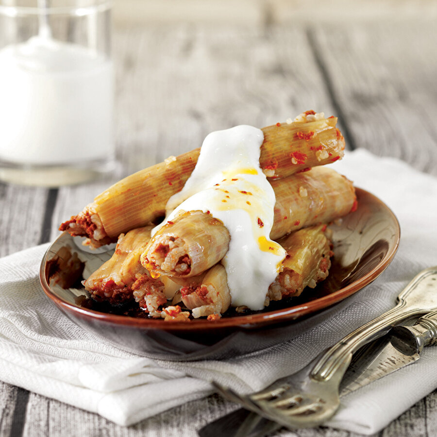 Etli Pırasa Dolması tarifi