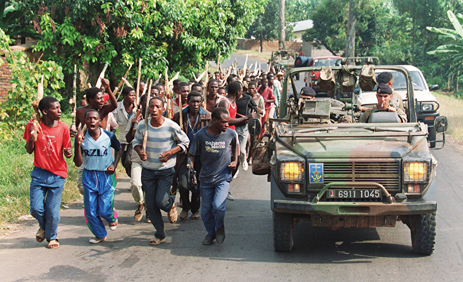 Fransa’nın Ruanda raporu, Macron hükümetinin mart ayını, geçmişteki katliamlarını aklamak için milat olarak seçtiğini gösteriyor.