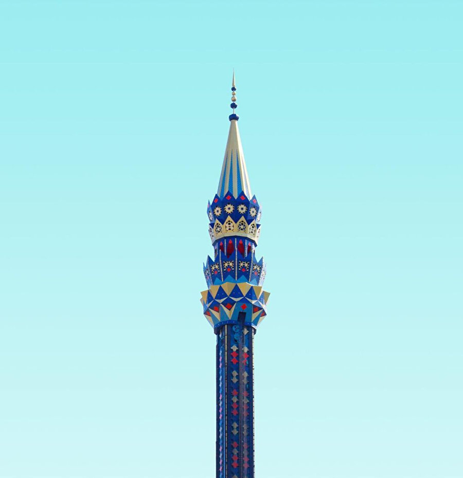 Gerçeküstü fotoğraflarla mimaride geometri