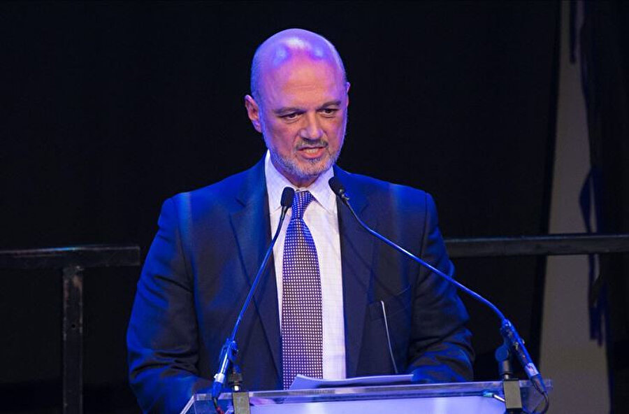 Dinimizi anlamaya başlamamız gerekiyor. İslam temelde insanların birbirlerine nasıl davranmaları gerektiğini anlatan bir din.