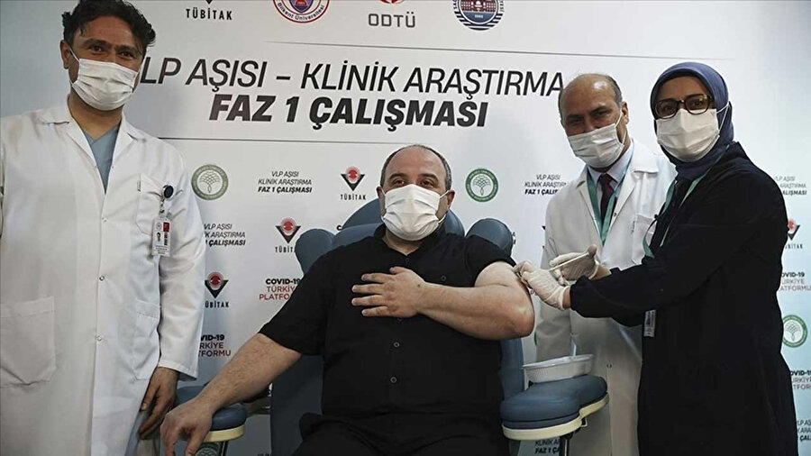 Sanayi Bakanı Varank da yerli aşı için gönüllü olmuştu
