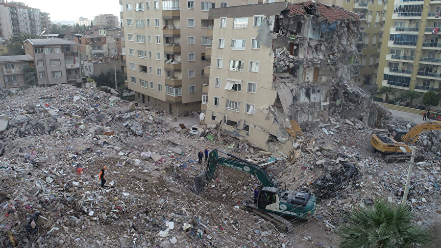 İzmir depreminde 114 kişi hayatını kaybetti