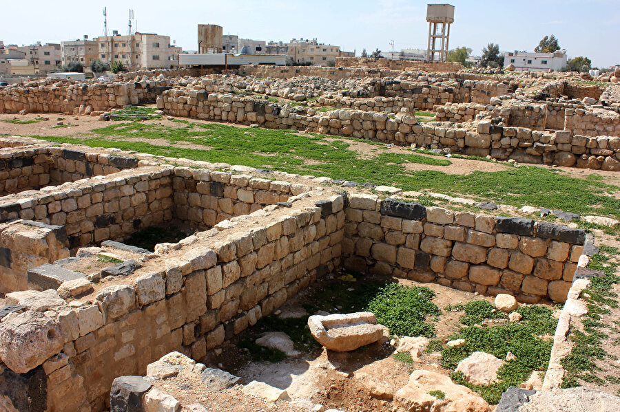 Başkent Amman'a yaklaşık 70 kilometre mesafedeki Mafrak ilinde yer alan Fudayn sit alanı.