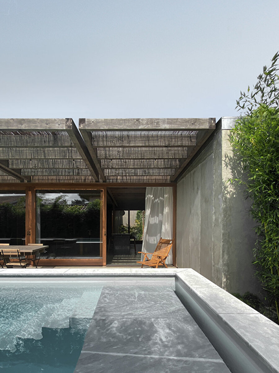 Gujan Evi’ni, Fransız asıllı mimarlık ofisi, daarchitectes tasarlıyor.