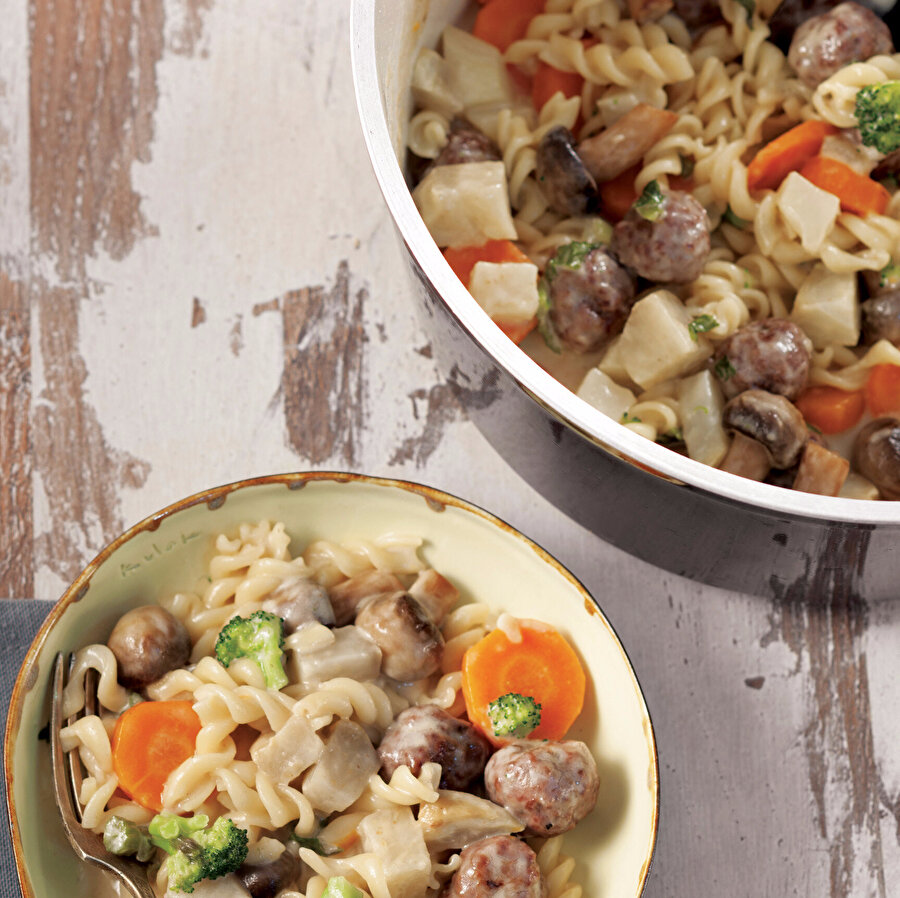 Köfteli Kereviz Yemeği tarifi