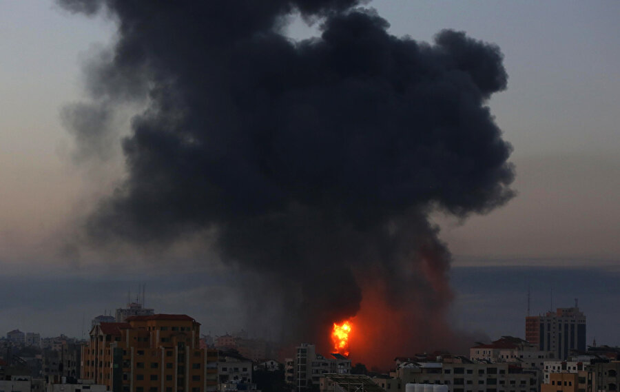 İsrail'in Gazze'ye hava saldırıları sürüyor
