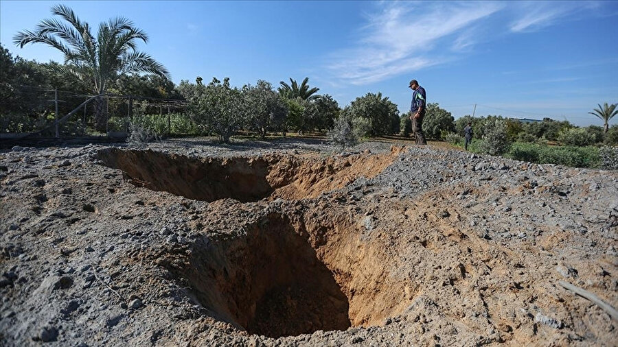 İsrail hava saldırılarının hedefi olan Gazze'deki bir tarım alanı. 
