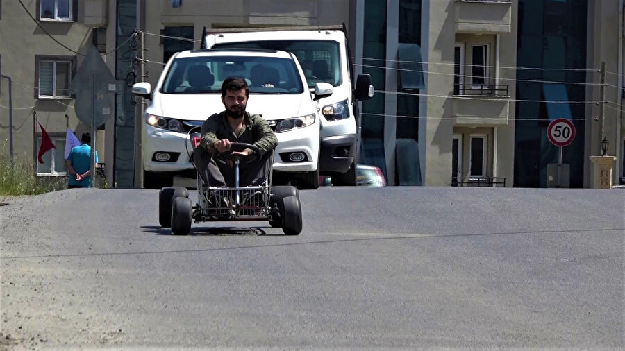 Görenler şaşıp kalıyor: Alışveriş sepetinden araba