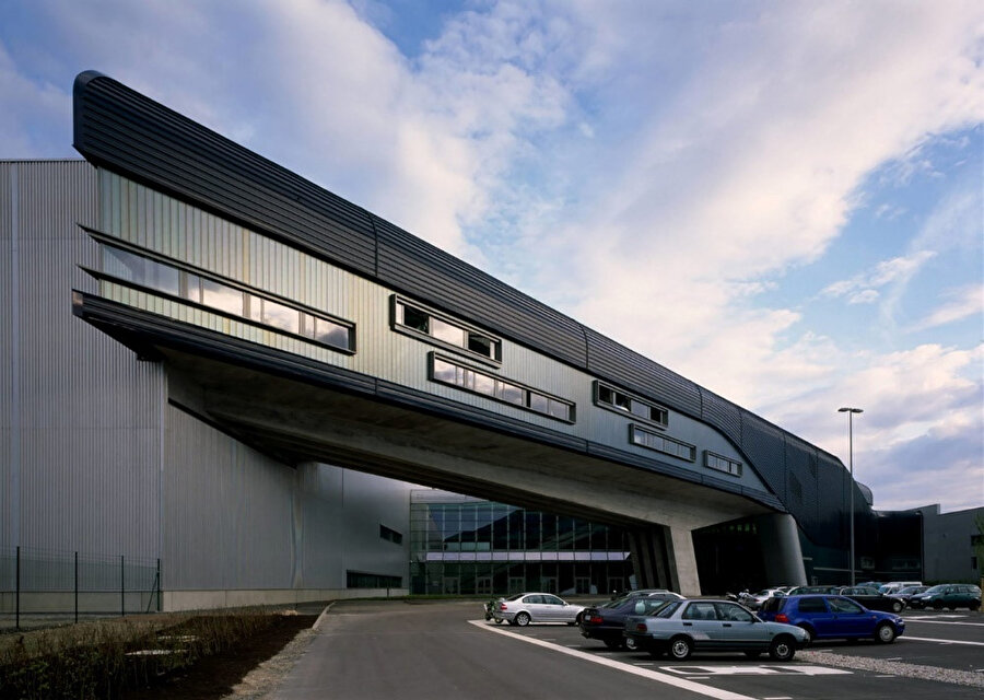 BMW Merkez Binası, Leipzig, Almanya, 2005.