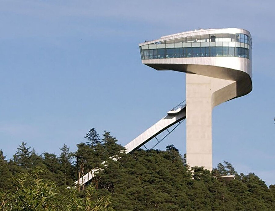 Bergisel Atlama Kulesi, Innsbruck- Avusturya, 1999-2002.
