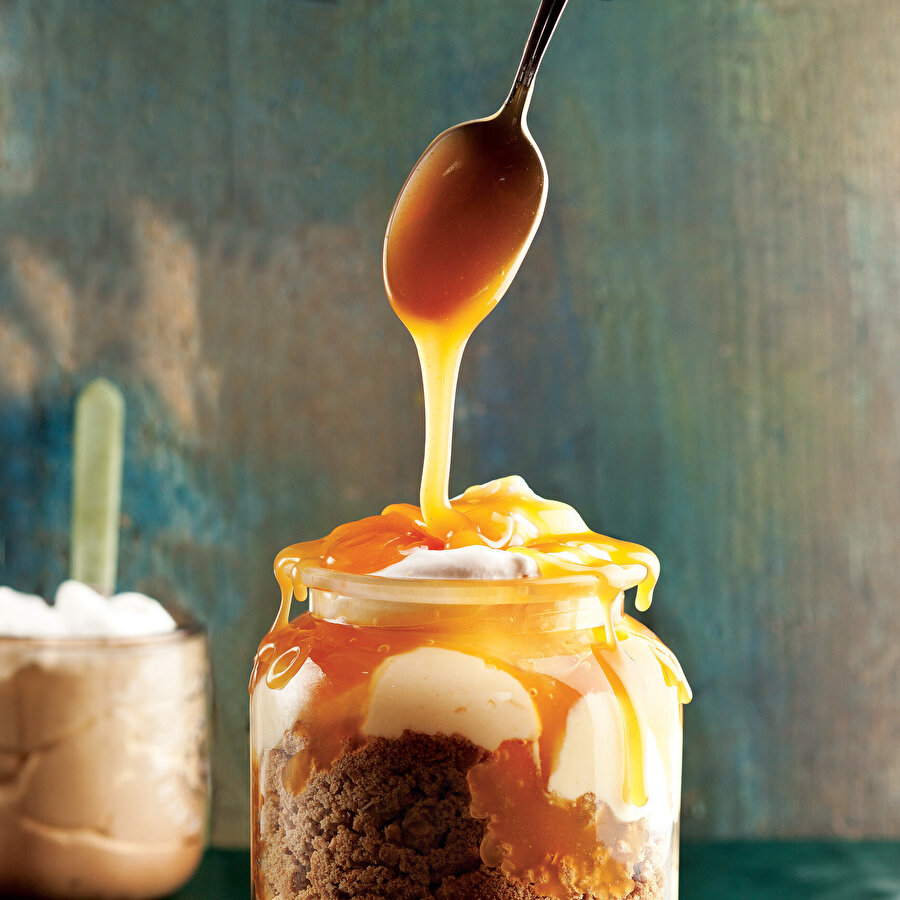 Kavanozda Karamelli Magnolia tarifi