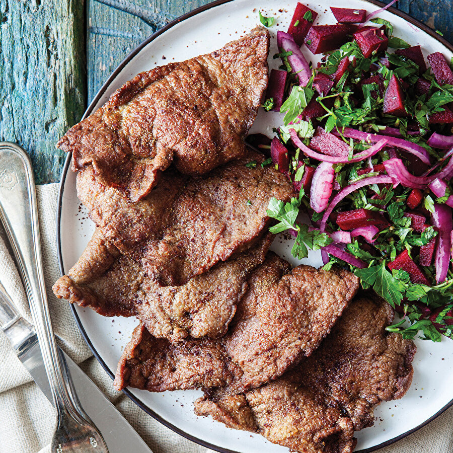 Ciğer Tava ve Pancar Piyazı tarifi