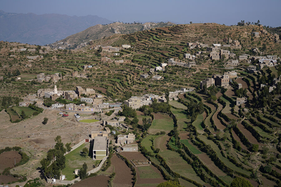 Sabır Dağı'ndaki tarım arazileri.