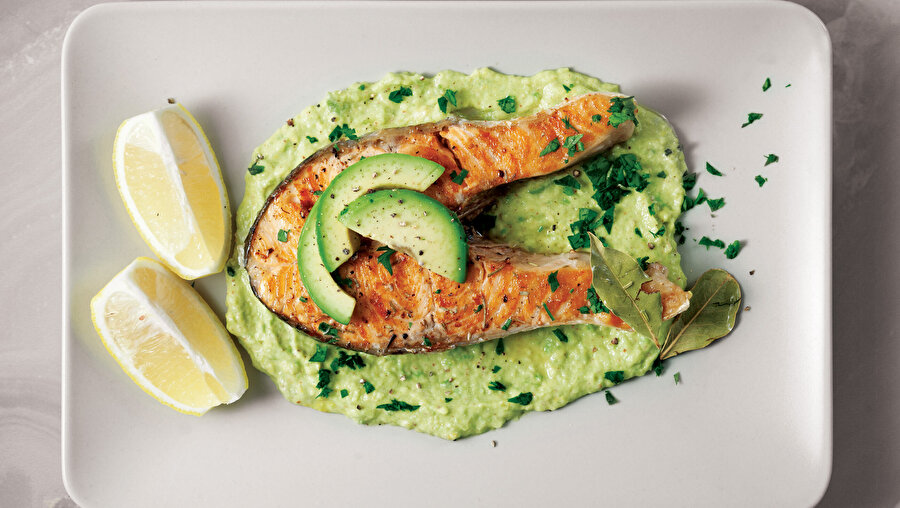 Avokado Soslu Somon Izgara tarifi