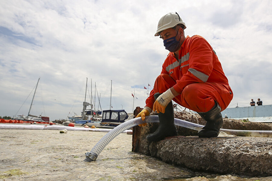 Marmara Denizi'nden müsilaj çalışmaları