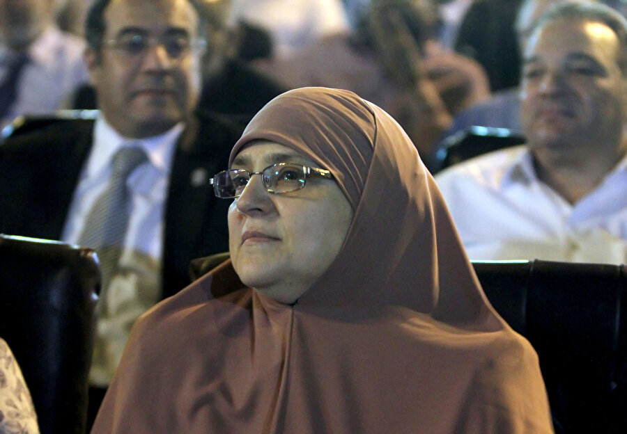 Muhammed Mursi'nin eşi Necla Mursi. Kocasının en büyük destekçilerindedendi.