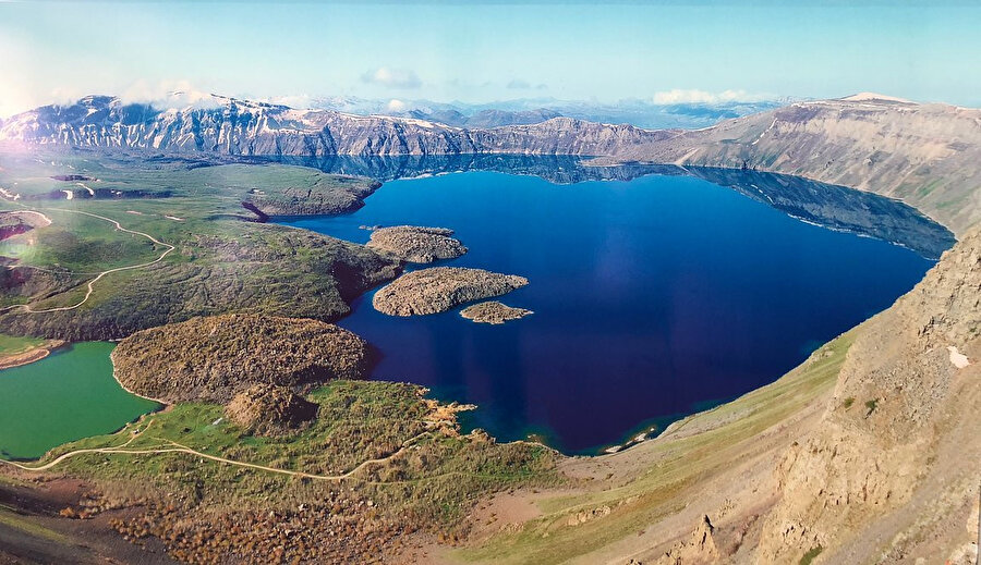 Avrupa'dan 'Mükemmeliyet Ödülü' almıştı: Nemrut Krater Gölü manzarasıyla hayran bırakıyor