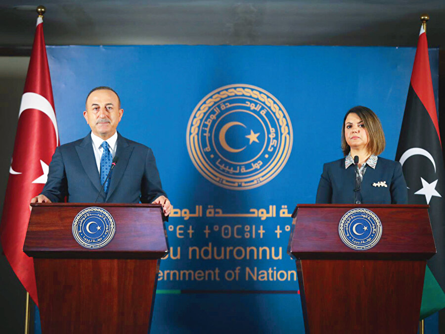 BBC, Türkiye'nin Şebab terör örgütüyle mücadele amacıyla hibe ettiği zırhlı araçların muhalifleri ezmek için kullanıldığını söyleyerek ortalığı bulandırma çabasında. Yeryüzündeki en despot rejimlere silah satışı yapan kim? Buyrunuz, 31 Temmuz 2019 tarihli Euronews haberi. “İngiltere küresel çapta Amerika Birleşik Devletleri'nin ardından en çok silah ihraç eden ikinci ülke oldu. Sivil toplum kurumları, silahların baskıcı rejimlere satıldığı gerekçesiyle Londra'yı dış politikada ikiyüzlülükle suçladı.”