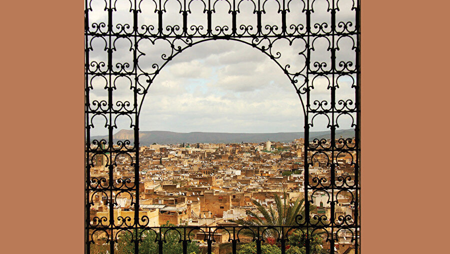 Şehri ruhuyla anlatmak kolay değil gerçekten. Çünkü bunun için şehri ruhuyla görmek gerekir.