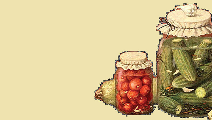 Başka kızlar şeker yer, şerbet içer, gül suyu koklar bu kız turşu hastası. Önce katır kutur turşu yer sonra da buz gibi suyundan içer.