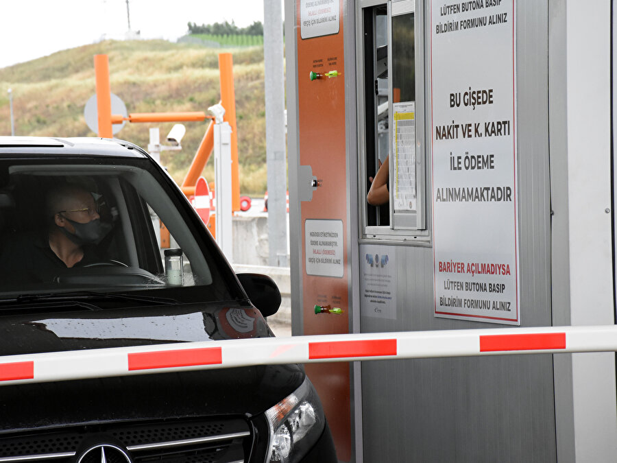 İstanbul-İzmir Otoyolu'nda gişede sürücülerin bekleme sürelerini azaltan uygulama başladı