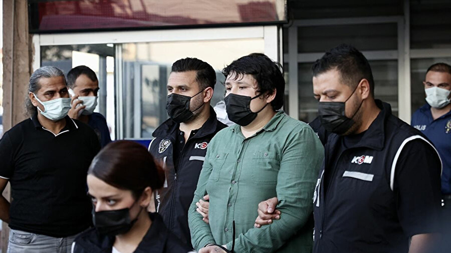 Mehmet Aydın adliyeye sevk edilirken