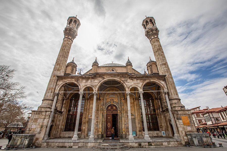 Aziziye Camii.