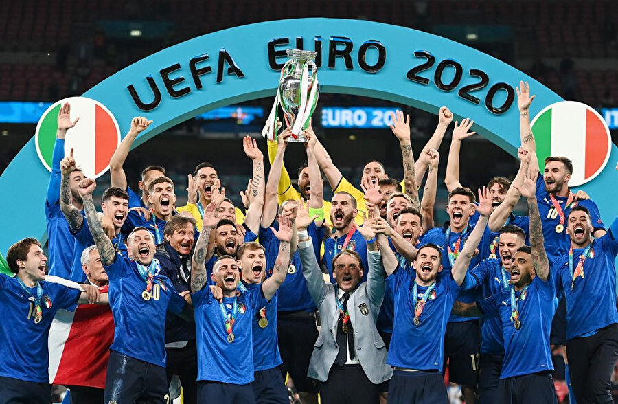 EURO 2020'nin en iyi 11'inde İtalya'dan 5 isim yer aldı