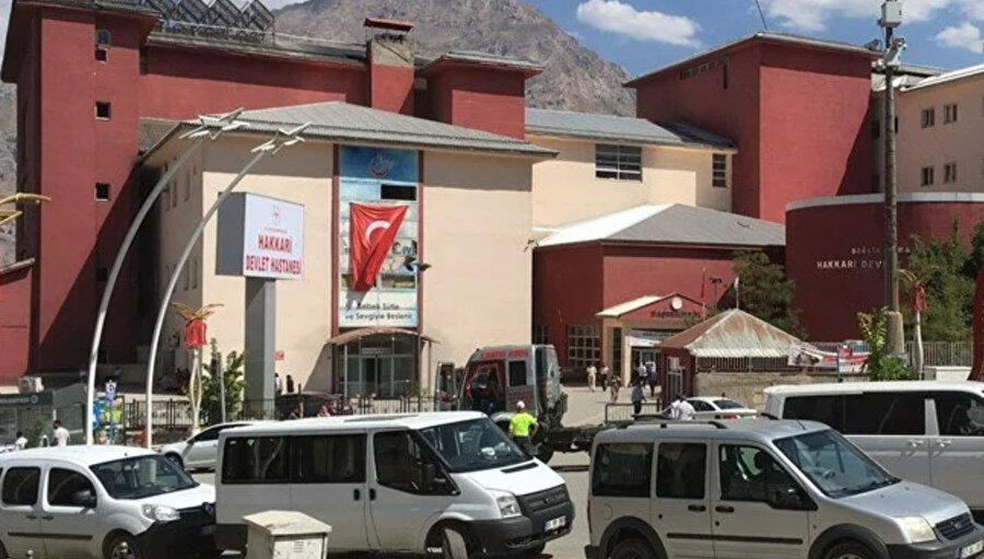 Hakkari İl Emniyet Müdür Yardımcısı polis memuru tarafından silahlı saldırıya uğradı