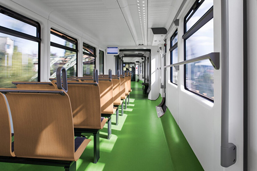 Wuppertal Demir Yolu araçlarının yenilenen iç mekan tasarımı. 