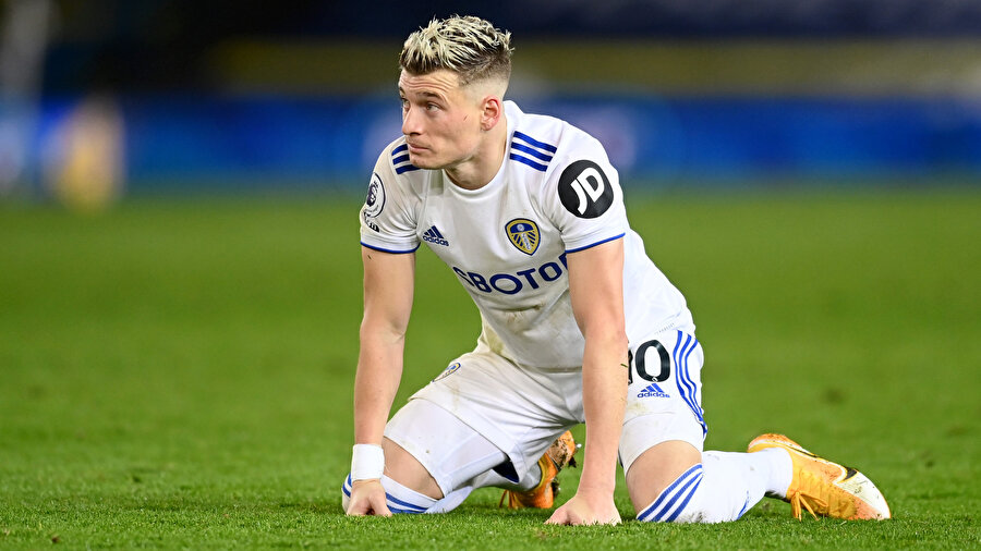 Galatasaray, Ezgjan Alioski'yi kadroya katmaya hazırlanıyor.