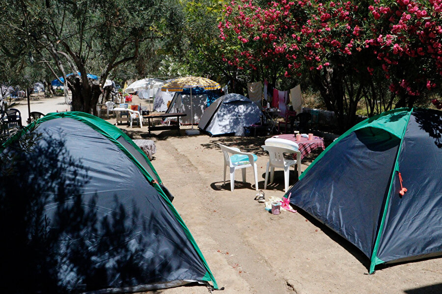 Çadır kuracak yer kalmadı: Ekonomik tatil arayanlar kampları doldurdu