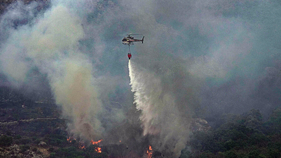 İtalya AB ülkelerinden yangın söndürme uçağı istedi