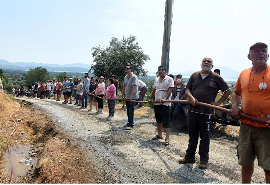 Tek yürek oldular: Orman yangınlarına karşı milli seferberlik